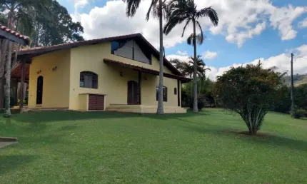 Chácara 20000m2, Casa Sede com 3 Dormitórios, 1 Suíte, Sala Com Lareira, Área Gourmet, Piscina, Churrasqueira