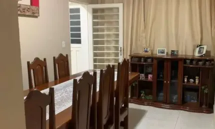 Casa 115 m2, Terreno de 580m2, 3 Quartos, 1 Suíte, Área de lazer,  2 Vagas Cobertas,  2 Descobertas, 2 Banheiros