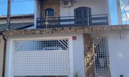 Casa Duplex 198m2 3 Dorms 1 Suíte c/Hidro todas com Planejados e Ar Cond,Lavanderia,Área Gourmet,3 Vagas Cobertas,Aceita Permuta Apto,Casa,Carro