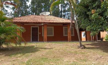 Chácara 9700m2 3 Dorms 1 Suíte,Sala,Cozinha,Banheiro,Despensa,Área Externa 2 Suítes,Lavanderia,Deposito de Ferramentas