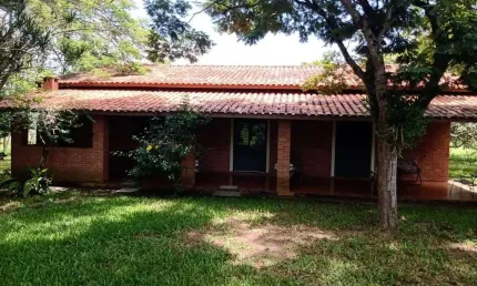 Sítio 23 Alqueires,Terra Fértil,Muito Boa,Rio Fundo Propriedade,Benfeitorias otima Estrutura,Casa Sede 3 Dorms 1 Suíte,Churrasqueira,Piscina