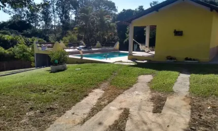 Chácara em condomínio à venda em campinas-sp  2 quartos, 1 suíte, 1 sala, 1 banheiro, 2 vagas na serranila  90m².