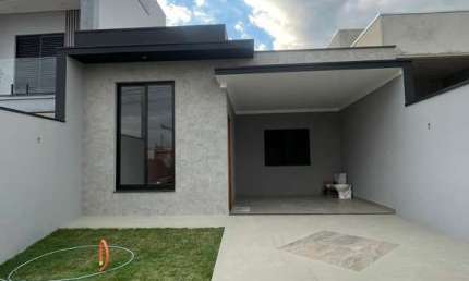 Casa em Condomínio à Venda em Tatuí-SP, Vila Doutor Laurindo: 2 Quartos, 1 Suíte, 1 Sala, 2 Banheiros, 2 Vagas, 100m².