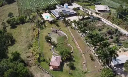 *EXCELENTE SÍTIO A VENDA EM ITAPETININGA - SP* ??   Formação: Pastagem, Leiteiria e Lazer   Área Total: 29,04 Hectares ou 12 Alqueires   Pastagem: 19,4 Hectares ou 8 Alqueires   Topografia: Ondulada  