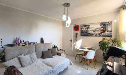 Apartamento à venda em Hortolândia-SP, Jardim Amanda II - 2 quartos, 2 salas, 1 banheiro, 1 vaga de garagem - 48,00 m².