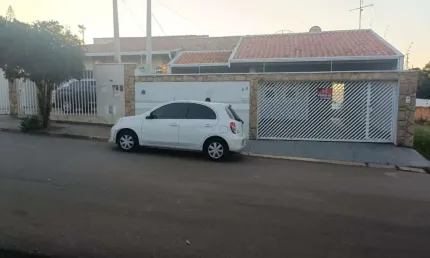Imperdível: Casa à venda em Hortolândia-SP, Parque Ortolândia! 3 quartos, 1 suíte, 2 salas, 2 banheiros, 2 vagas, 154m².