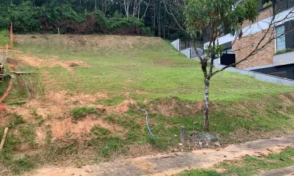 Terreno à venda na Rua Guilherme Zilmann, --, Vila Nova, Joinville
