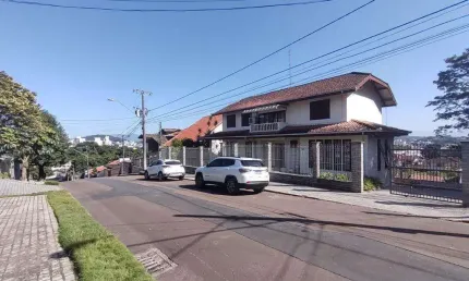 Casa para venda em joinville, saguaçu, 3 dormitórios, 1 suíte, 4 banheiros, 4 vagas