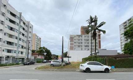 Terreno à venda na Rua Almirante Barroso, --, América, Joinville