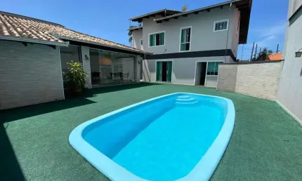 Casa para Venda em Joinville, Guanabara, 3 dormitórios, 3 suítes, 5 banheiros, 4 vagas