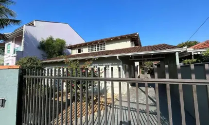 Terreno para Venda em Joinville, Bom Retiro, 5 dormitórios, 4 banheiros, 3 vagas