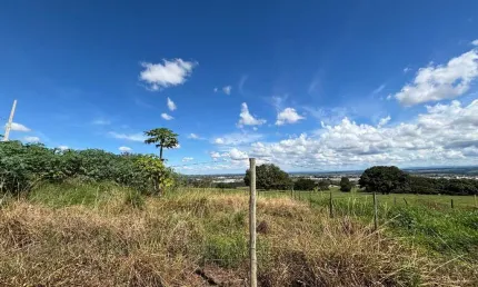 Terreno à venda no Afonso Queiroz, Patos de Minas 