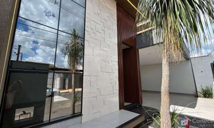 Casa à Venda no Bairro Jardim Vitória, Patos de Minas - 3 Suítes, 160m² e Localização Privilegiada