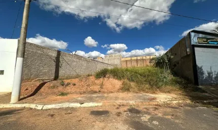 Lote à Venda no Bairro Copacabana – Patos de Minas/MG