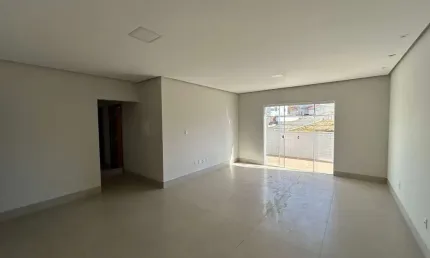 Apartamento à Venda na Av. Padre Almir, Bairro Sobradinho - 3 Dormitórios, Suíte e 140m² de Área Externa