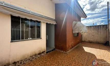 Casa à Venda no Jardim Panorâmico – 2 Quartos e 2 Vagas em Patos de Minas