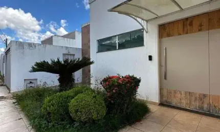 Casa Residencial/Comercial à Venda – Jardim América, Patos de Minas-MG