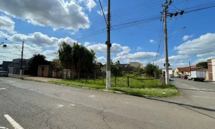 Lote à Venda 520m² na Av. Paranaíba – Esquina Rua Santa Catarina – Patos de Minas