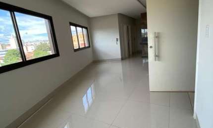 Apartamento à Venda no Centro de Patos de Minas-MG com 2 Dormitórios   Imóvel em Localização Privilegiada Próximo a Comércio, Farmácia e Padaria