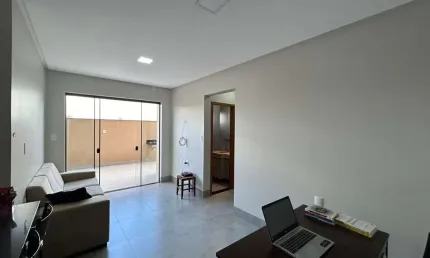Apartamento à Venda no Eldorado – 2 Quartos, Área Externa e Churrasqueira