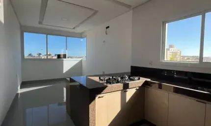Apartamento à Venda no Lagoa Grande – 3 Quartos e Elevador
