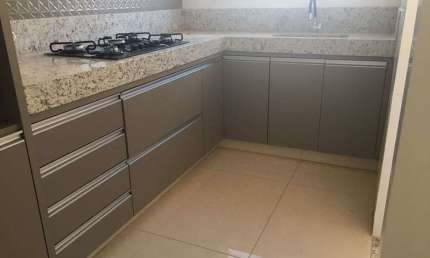 Apartamento à Venda no Bairro Rosário em Patos de Minas – 70,80 m², Suíte com Ar e Armários Planejados