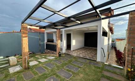 Casa à para locação no Bairro Nossa Senhora de Fátima – 222m², 3 Quartos, Suíte e Área Gourmet | Patos de Minas