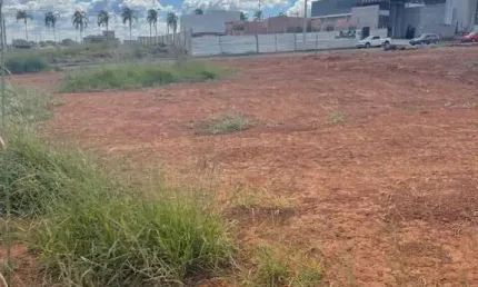 Terreno à venda no Alto da Serra, Patos de Minas 