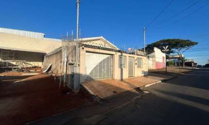 Casa à Venda no Bairro Sebastião Amorim – Patos de Minas-MG