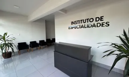 Conjunto de 06 Salas Comerciais para Locação no Centro de Patos de Minas - Ideal para Escritórios ou Clínicas