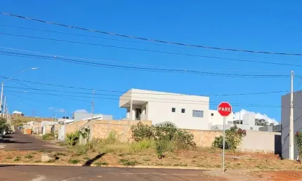 Lote à venda no afonso queiroz – patos de minas, 220m²