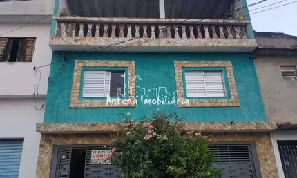 Casa com 04 dormitórios em Ferraz de Vasconcelos - Cód,: 8869