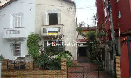 Sobrado com 04 dormitórios em Campos Elíseos - Cód.: 9956.