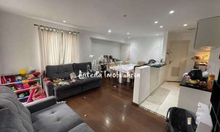 Apartamento com 03 dormitórios na Santa Cecília - Cód: 8449.