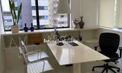 Casa comercial à venda na Rua Pará, Higienópolis, São Paulo