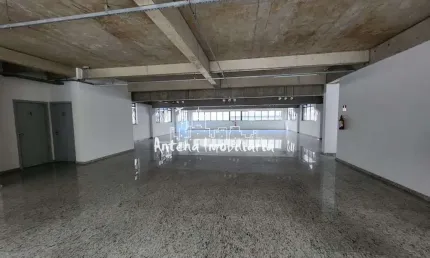 Casa comercial para alugar na Praça Marechal Deodoro, Santa Cecília, São Paulo