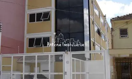Casa comercial para alugar na Rua Anhangüera, Barra Funda, São Paulo