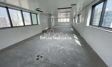 Casa comercial à venda na Avenida General Olímpio da Silveira, Santa Cecília, São Paulo