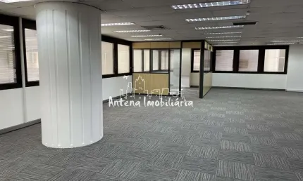 Casa comercial para alugar na Avenida Paulista, Bela Vista, São Paulo