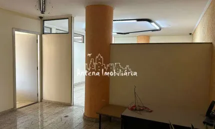 Conjunto comercial no centro histórico - cód.: 12047.