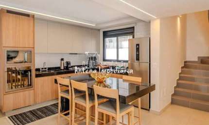 Casa triplex com 02 dormitórios em Higienópolis - Cód.: 12431.