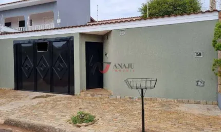 Casa com 3 quartos à venda no Centro, Brodowski 