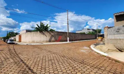 Terreno em condomínio fechado à venda no Centro, Jardinópolis 