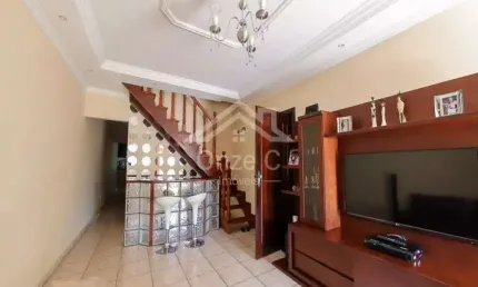Casa com 3 quartos à venda na Rua Alberto Sigueuki Hamaoka, 284, Parque Continental I, Guarulhos