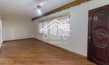 Casa com 3 quartos para alugar na Rua Aquira Yamaguchi, 3, Jardim Rosa de Franca, Guarulhos, 300 m2 por R$ 3.200