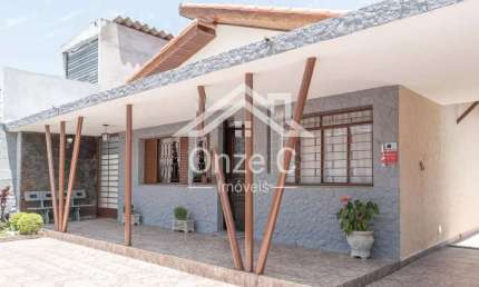 Casa com 3 quartos para alugar na Rua dos Coqueiros, 1, Vila Galvão, Guarulhos