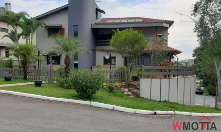 Imperdível casa à venda em Arujá-SP, no Condomínio Arujá 5: 3 quartos, 3 suítes, 3 salas, 5 banheiros, 5 vagas, 355m²
