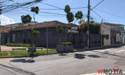 Casa Comercial à Venda em Mogi das Cruzes-SP - Centro: 4 Quartos, 2 Salas, 3 Banheiros, 5 Vagas, 160,22 m² de Área.