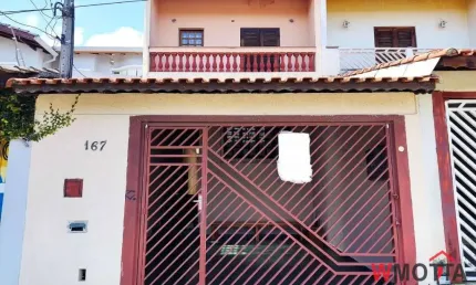 Imperdível oportunidade: Casa à venda em Mogi das Cruzes-SP, Jardim Universo, 3 quartos, 1 suíte, 2 salas, 3 banheiros, 2 vagas, 180 m².