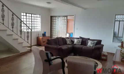 Imperdível oportunidade: Casa à venda em Mogi das Cruzes-SP, Vila Cecília, 4 quartos, 1 suíte, 3 salas, 3 banheiros, 3 vagas, 300m².